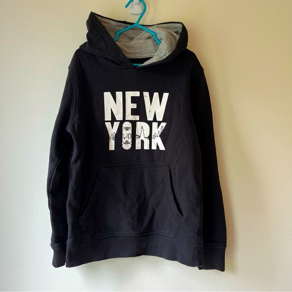🌼 5/$25 New York Graphic Hoodie Black Youth Size 7/8 by Sears Cozy Athleisure - Picture 1 of 11